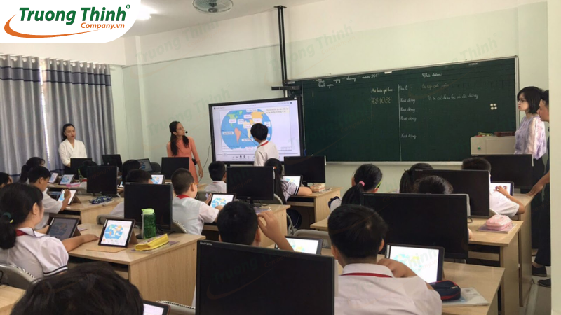 Âm thanh giảng dạy lớp học