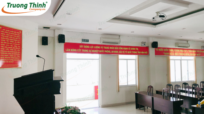 Nhà thầu Trường Thịnh lắp đặt âm thanh hội thảo phòng họp Công an Quận 7 Nhà thầu Trường Thịnh lắp đặt âm thanh hội thảo phòng họp Công an Quận 7