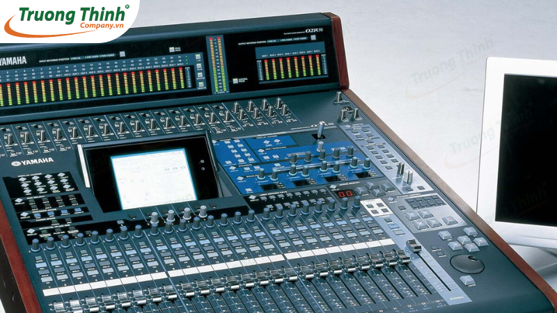 02R96 (2002) 02R96 (2002)