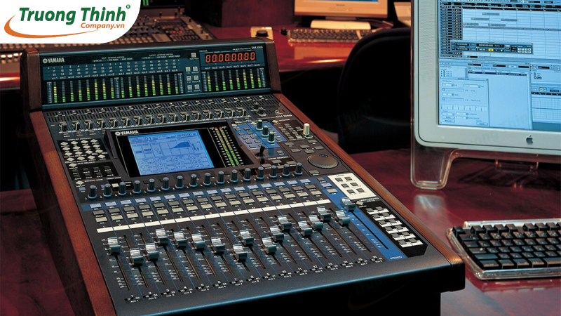 DM1000 (2003) DM1000 (2003)