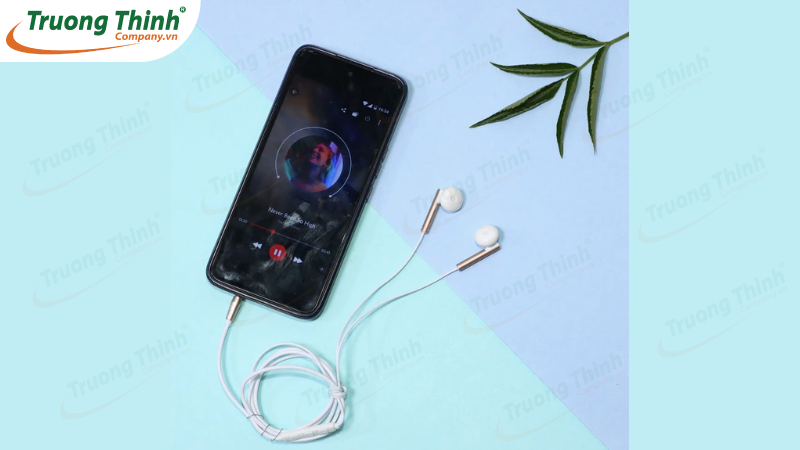 Sử dụng jack cắm tai nghe
